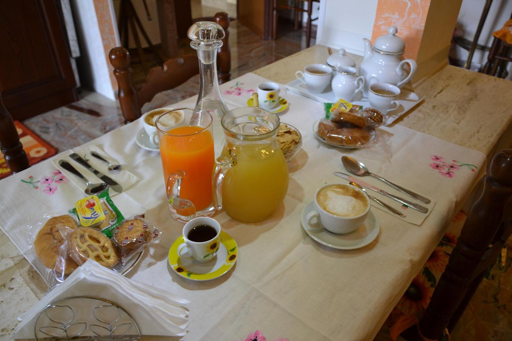 Couette-café Casa Del Girasole 2*